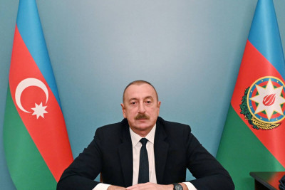 İlham Əliyevin təyyarəsi hava limanına eniş edib