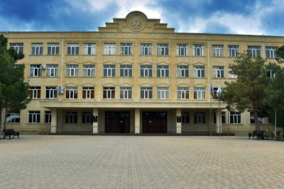 Sumqayıt universiteti İŞÇİ AXTARIR