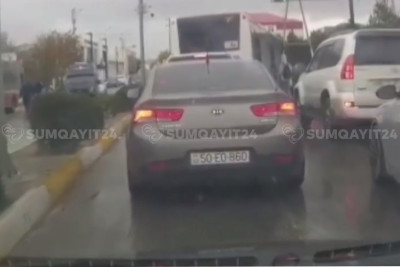 Sumqayıtda başqalarını heçə sayan avtobus sürücüsü - VİDEO