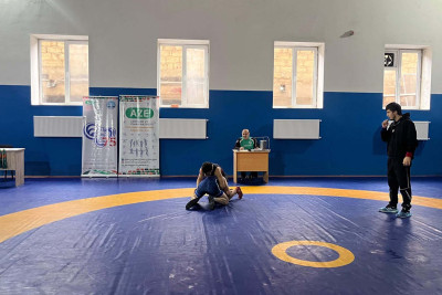 Güləş üzrə şəhər çempionatının qalibləri müəyyənləşdi