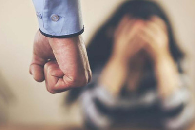 Maddiyyatdan yaranan mübahisə əl qaldrıma ilə nəticələndi - KİŞİ CƏRİMƏLƏNDİ