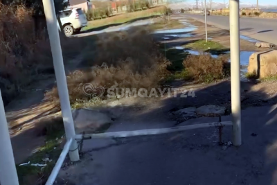 Şüşəsiz qalan dayanacaq - FOTO