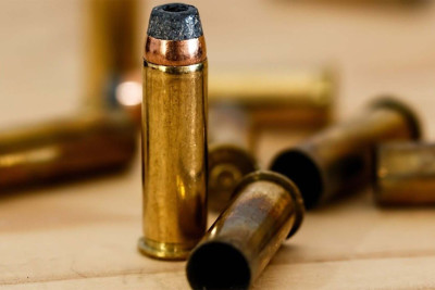 Narkotik istifadəçilərinin üzərindən patron çıxdı