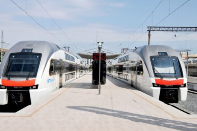 Qatar yoluna çıxan şəxs sıxlığa səbəb oldu