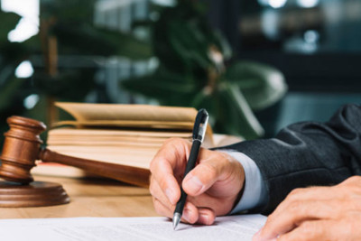 Coratda ərini öldürən qadın hökmdən narazı qalıb