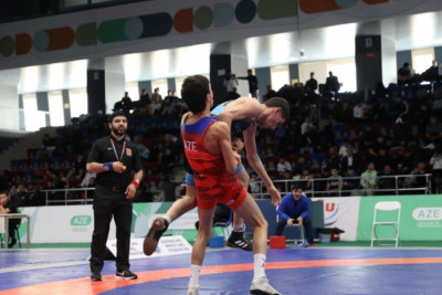 Güləşçi yeniyetmələr Sumqayıtda güclərini sınayacaqlar