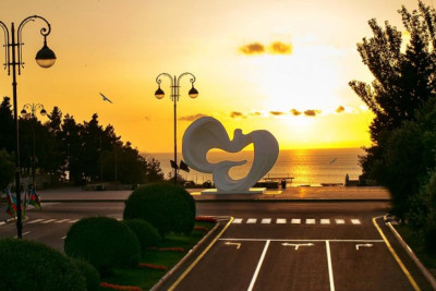 “Razval Azər”, “Sonanın yetimləri”, “Bombey” və daha nələr…