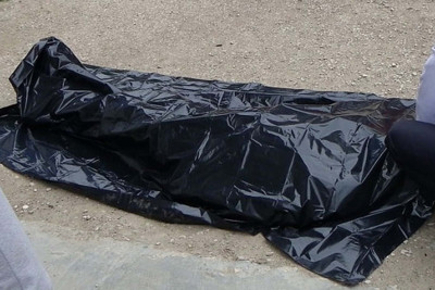 Sumqayıtda binanın qarşısında meyit tapıldı