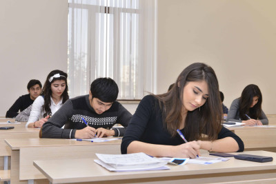 Ali məktəblərə və kolleclərə sənəd qəbulu başa çatır