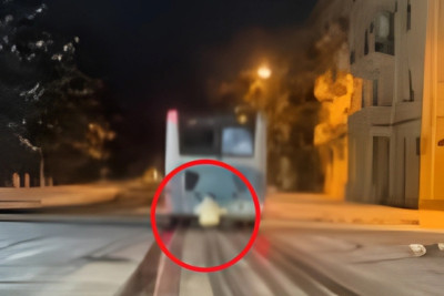 Sumqayıtda gənc avtobusdan tutaraq sürüşdü - DYP çağırış etdi