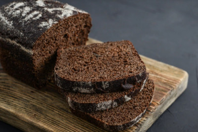 “Sahibkarlar ağ unu rəngləyib saxta qara çörək hazırlayırlar” – ŞOK İDDİA