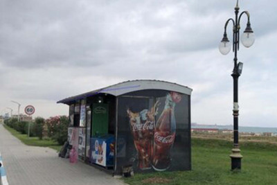 Sumqayıtda avtobus dayanacağı "işğal edildi" - VİDEO