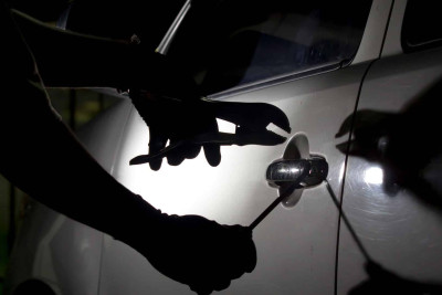 Nərimanovda maşın qaçırdı, Sarayda tutuldu