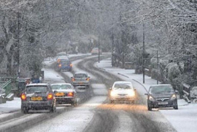 Yol polisindən XƏBƏRDARLIQ: “Yolların buzlaşması gözlənilir”