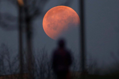 İlin ilk Ay tutulması başlayıb