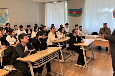 FHN şəhərdə maarifləndirmə aparıb