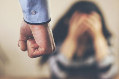 Sumqayıtda ər arvadına şiddət göstərdi — TƏFƏRRÜAT