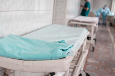 Avtobusun vurduğu yaşlı qadın xəstəxanada öldü