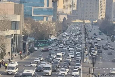 “20 Yanvar” istiqamətində sıxlıq var