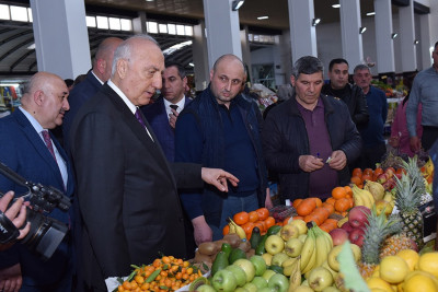 Sumqayıt bazarında süni qiymət artımı var? - İcra başçısı ərazidə