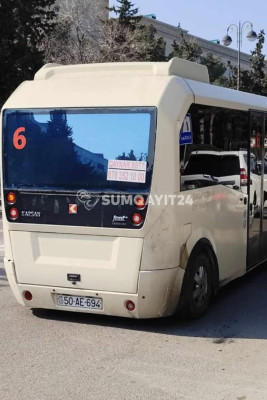 Böyük şəhərə yaraşmayan cırtdan avtobuslar