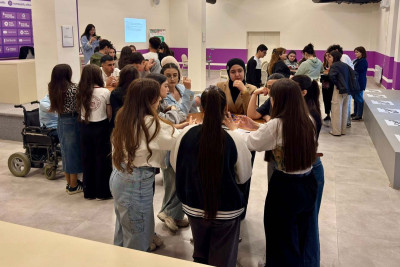 Gənclərə sülh yolu ilə ünsiyyət qurmaq öyrədilib