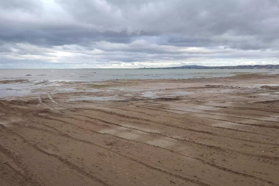 Xəzər dənizi Sumqayıtdan uzaqlaşır…