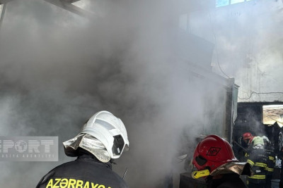 Sumqayıtda sexdə yanğın olub - VİDEO