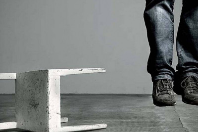 Sumqayıtda 70 yaşlı kişi özünü asdı