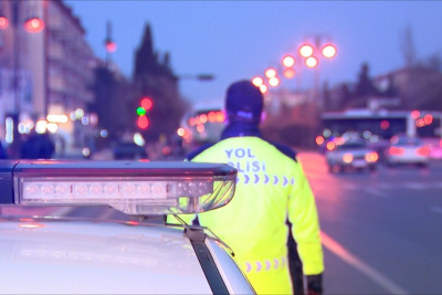 Yol polisi piyadaların təhlükəsizliyini diqqətdə saxlayır