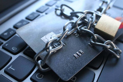 DİN-dən tövsiyə: “Şəxsi bank məlumatlarını naməlum şəxslərə verməyin”