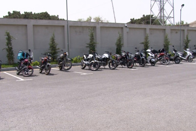 Sumqayıtda polis motosiklet və moped sürücülərini SAXLAYIB - VİDEO