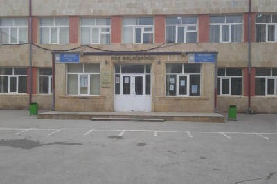 Sumqayıtda direktor məktəbə aid əşyaları sataraq villa tikib? - İDDİA - VİDEO - AÇIQLAMA