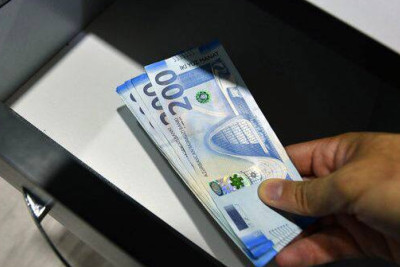 Sumqayıtda işə düzəltmək adı ilə 8 min manat pul aldı