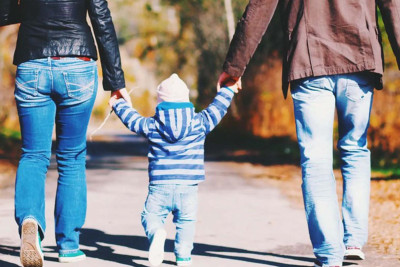 Azərbaycanda ana və ata rolları dəyişib - Həkim