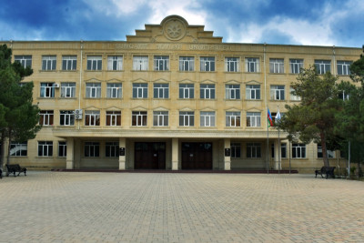 Sumqayıt universiteti TARİX YAZIR!