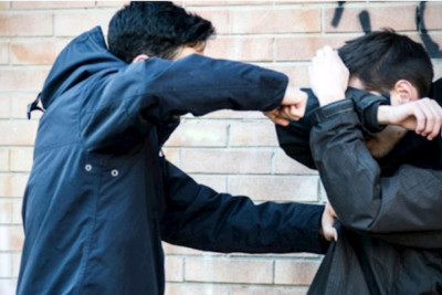 Sumqayıtda fəhlə 50 manata görə tanışını DÖYDÜ