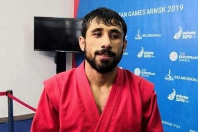 7 yaşlı uşağı öldürən məşqçi yenidən məhkəmə qarşısında 