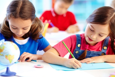 Uşaqların məktəbə gec göndərilməsinin ZƏRƏRLƏRİ