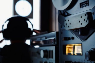 Bu hallarla rastlaşırsınızsa, TELEFONUNUZ DİNLƏNİLİR