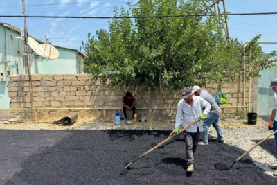 Sumqayıtda küçə ASFALTLANIB