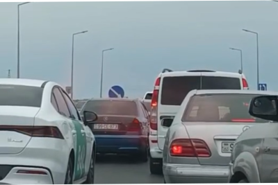 Saray körpüsündə uzun tıxaclar - VİDEO