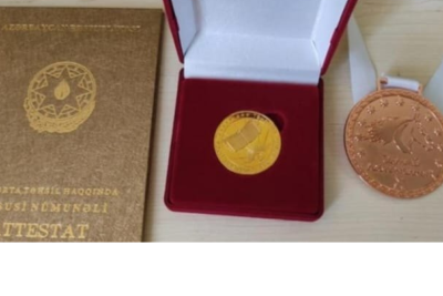 Sumqayıtda məzun MÜKAFATLANDIRILIB