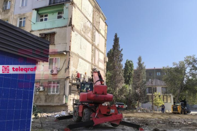 Sumqayıtda yaşayış binasının bloku SÖKÜLÜB