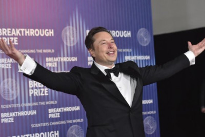 İlon Mask Azərbaycanla bağlı paylaşım edib