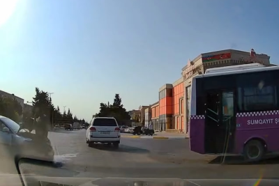 Sumqayıtda sərnişin dolu avtobus QƏZAYA DÜŞDÜ