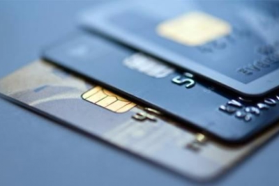 Novxanıda usta ev sahibinin pulunu və bank kartını OĞURLADI