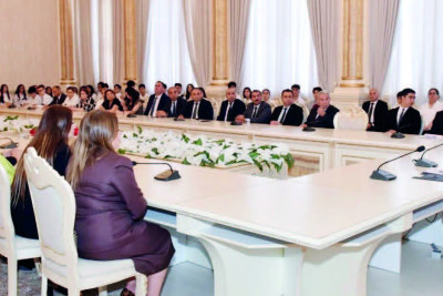 Yüksək bal toplayan sumqayıtlılarla görüş keçirilib