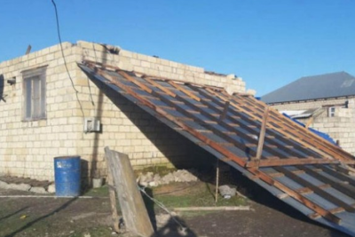 Sumqayıt xəstəxanasında üzərinə darvaza aşan şəxs ÖLDÜ