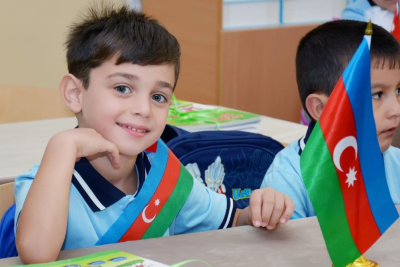 Azərbaycanda dərs saatları DƏYİŞDİRİLƏCƏK?